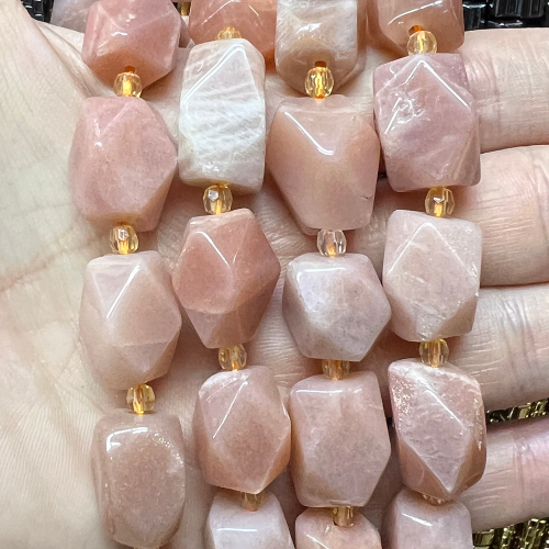 Солнечный камень бусины 13х18/22 мм, крупная грань, нитка 38 см