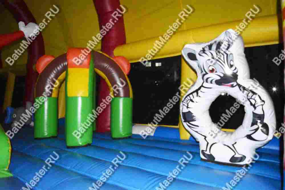 Коммерческий надувной батут "Веселый дом и звери в нём" с крышей 12*7*6 м