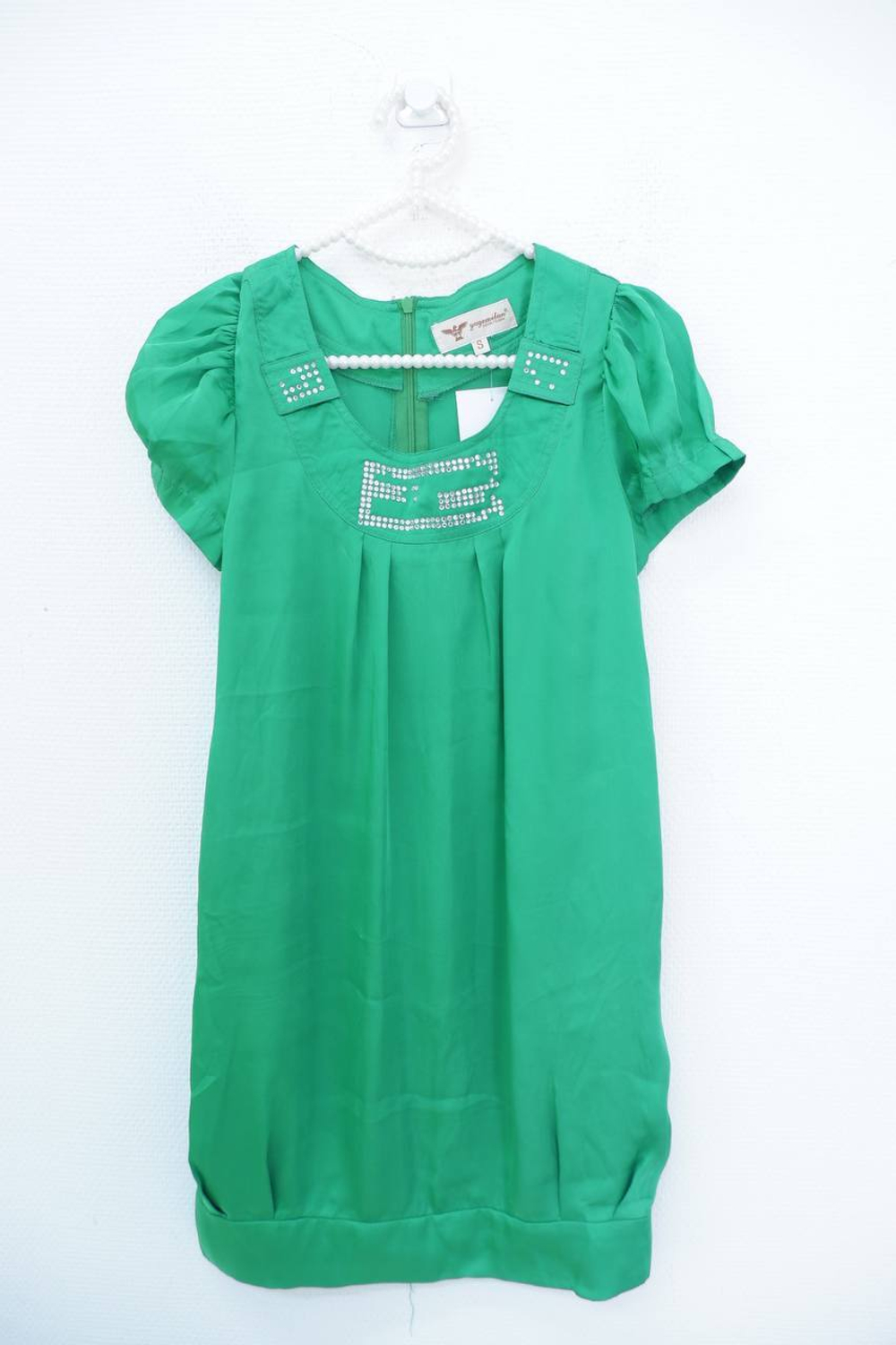 Платье сочного цвета 44 размер