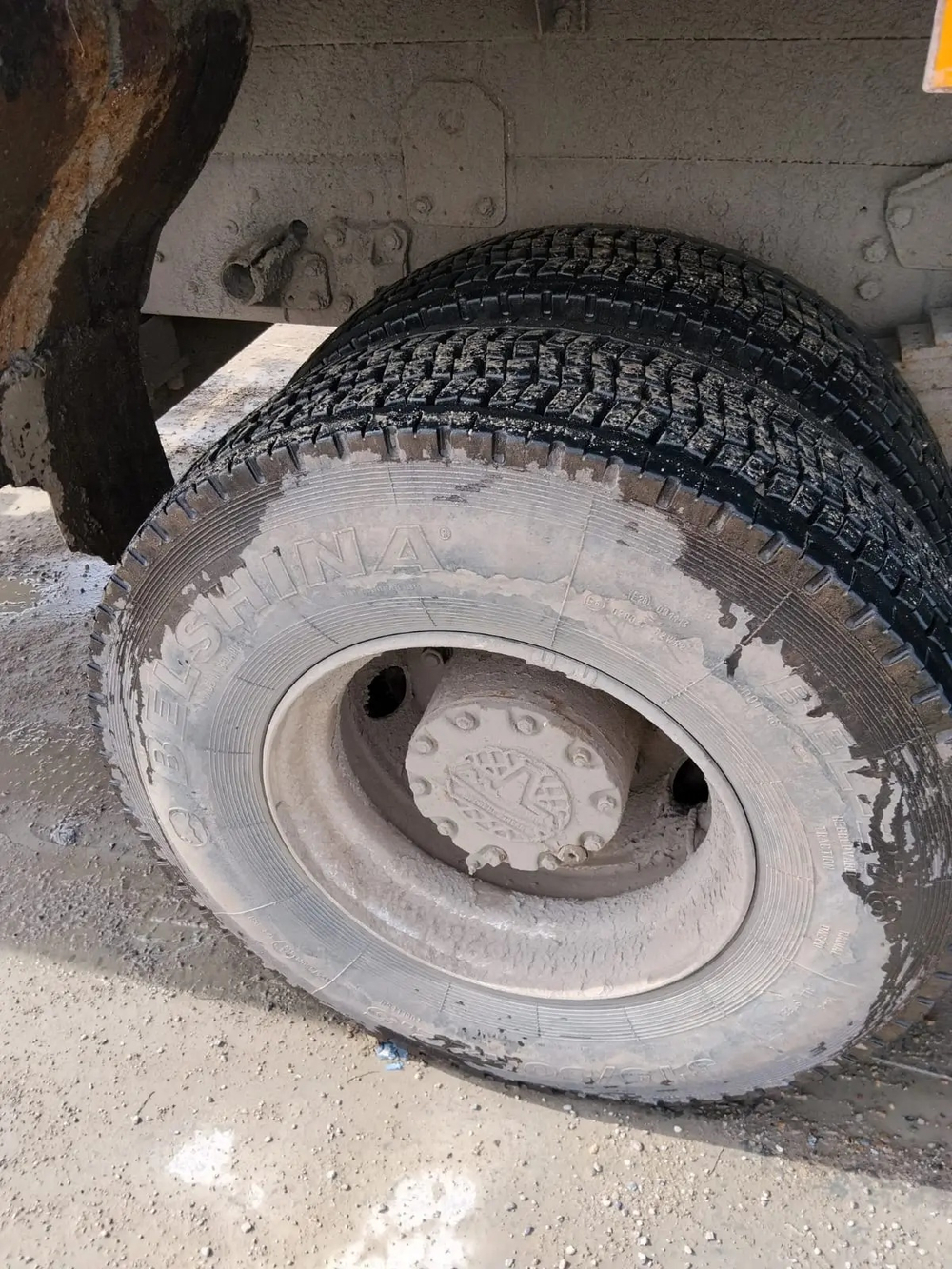 МАЗ 6312 6x4 Бортовой с КМУ 338281 (Дизельный, 6,7 л, 328 л.с., МТ)