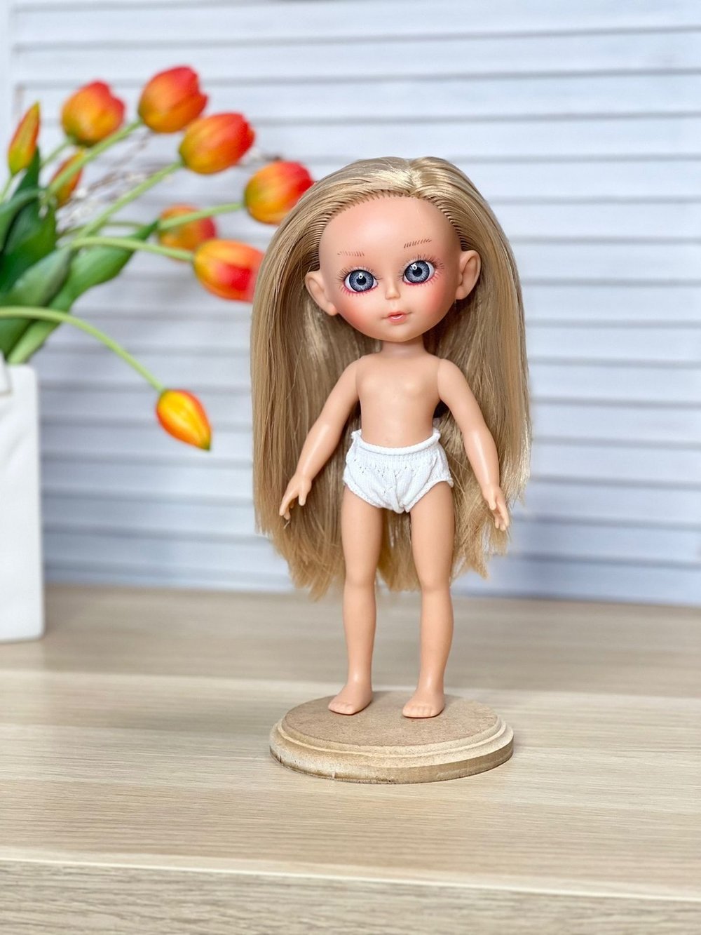 Кукла Nines виниловая 30см Dainty без одежды (2440W3)