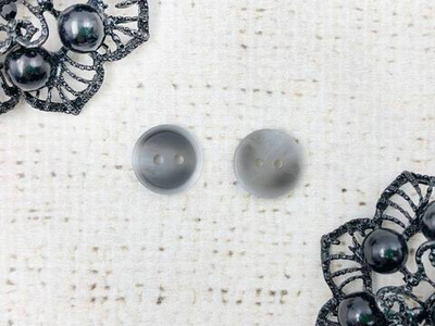 Пуговицы, d 1,2 см, 2 прокола, серо-чёрный