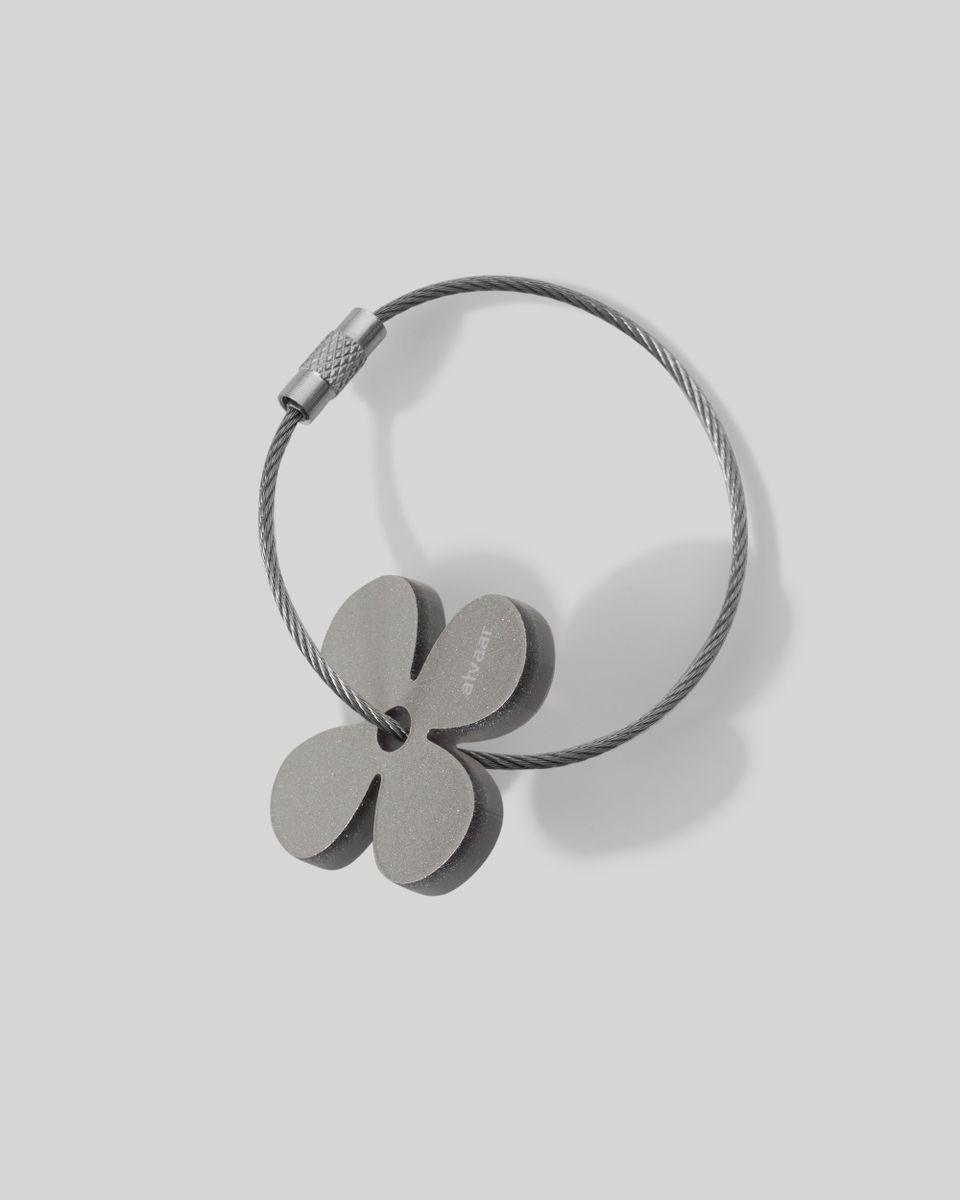 Маленький брелок Серебристый Цветок