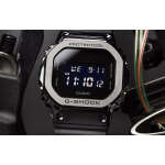 Часы G-SHOCK 49.6*43.2*12.9mm, GM-5600B-1PR-person