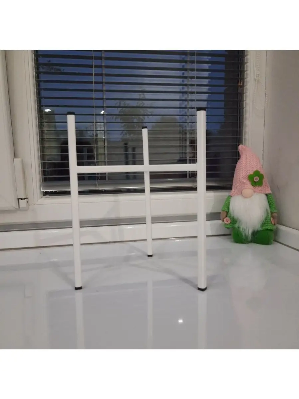 Подставка опора для растений в горшках