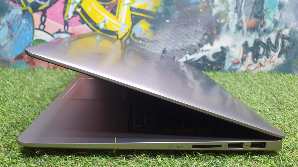 Ноутбук ASUS i5-7/16Gb/940MX 2Gb/3K/Zenbook UX310UA-FB889R 90NB0CJ1-M14450/Windows 10