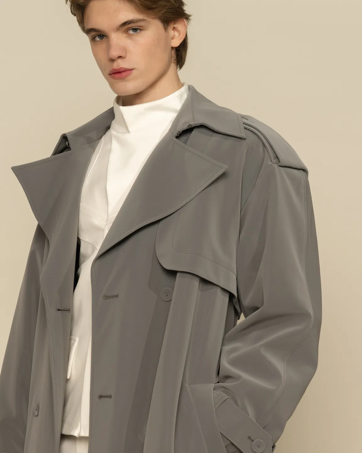 Серый тренч 