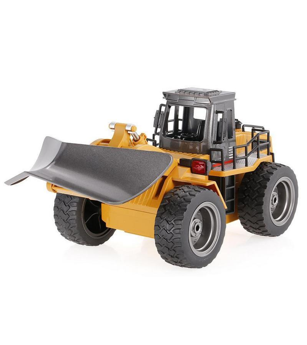 Радиоуправляемый снегоуборщик HUI NA TOYS 2.4G 6CH 1/18 RTR