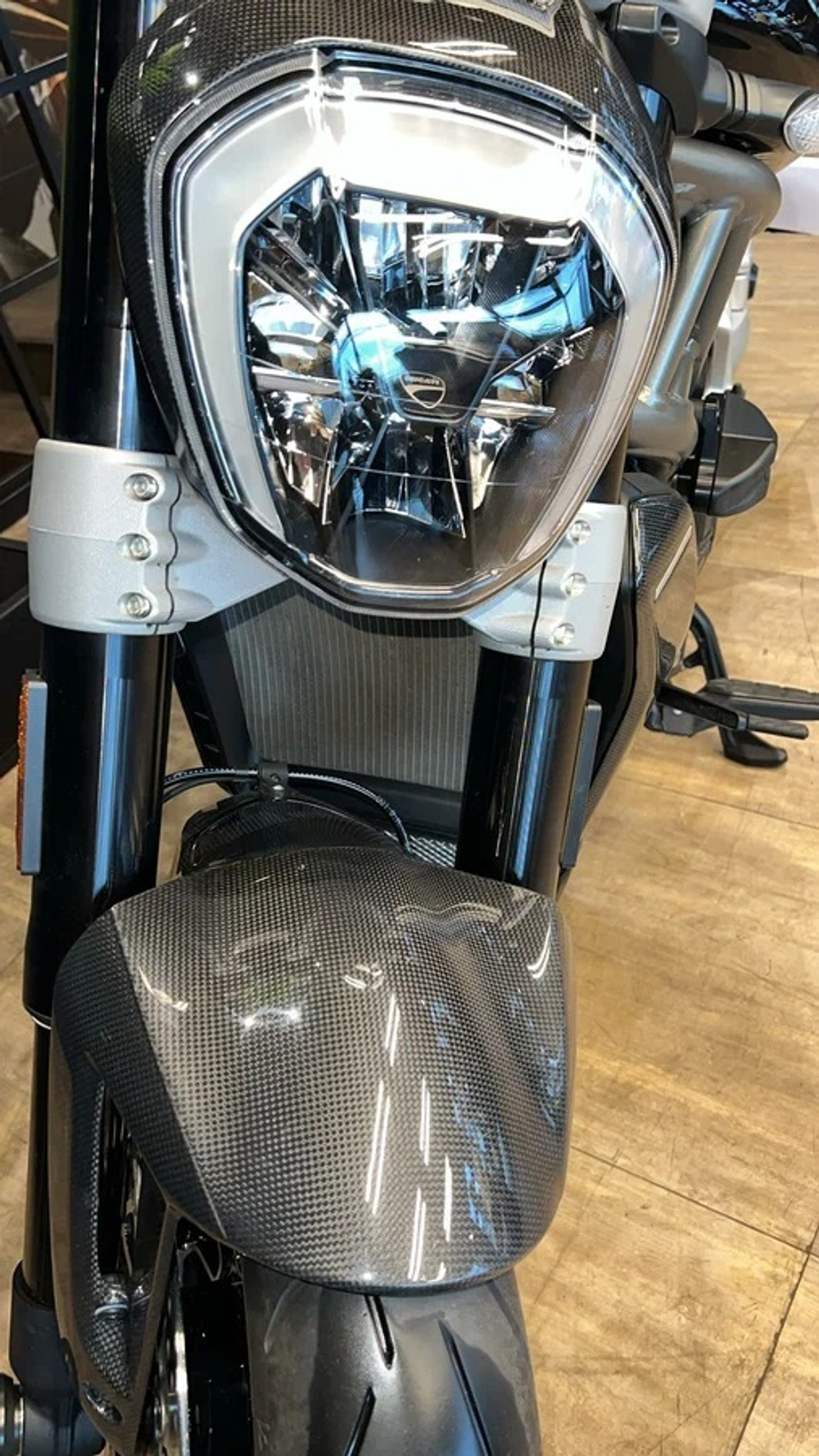 DUCATI XDIAVEL S (Carbon) 2017