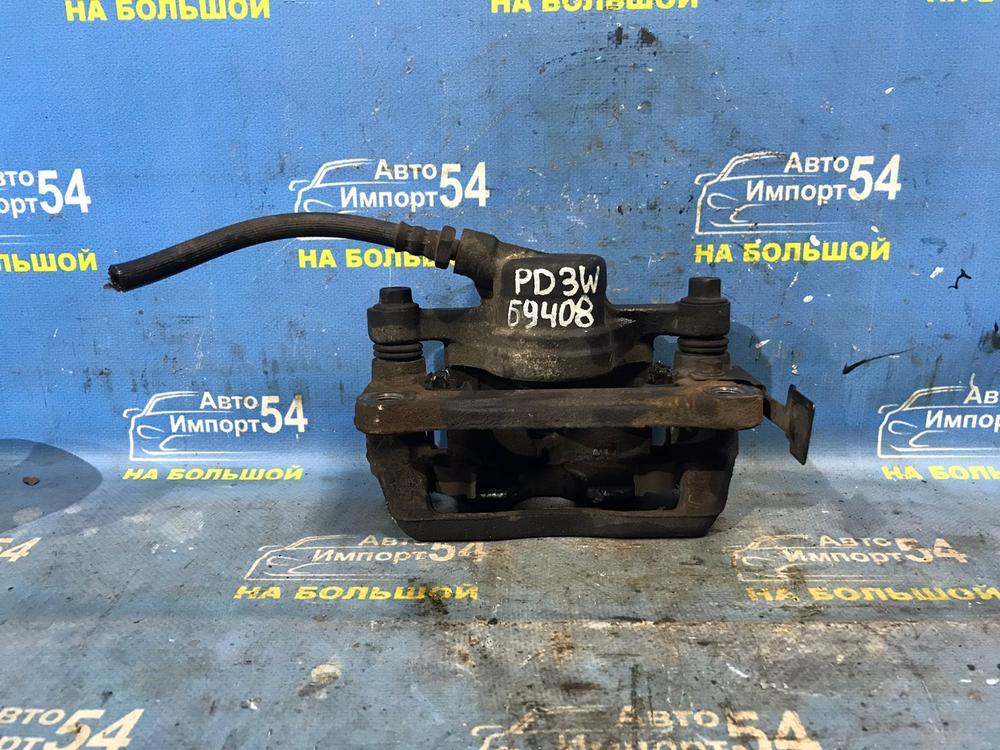 Суппорт тормозной задний правый MITSUBISHI DELICA 1997-2007