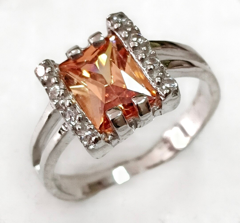 Кольцо Эстерелла