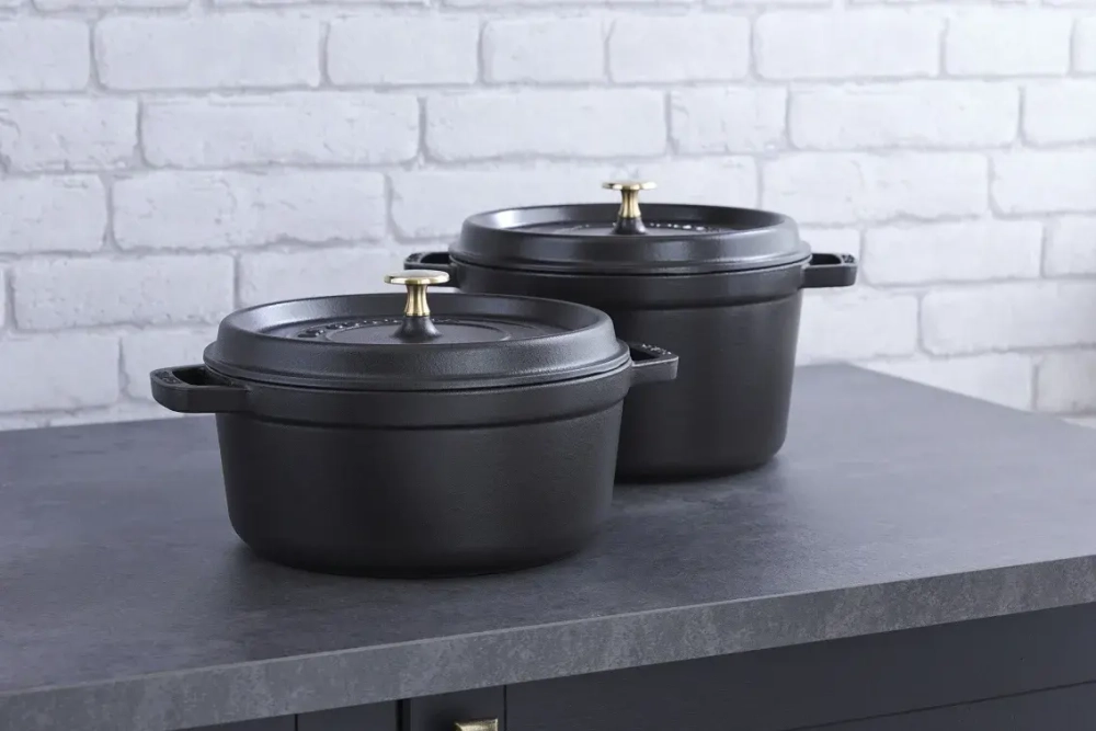 STAUB Чугунная кастрюля Cocotte 26см 4,6л черная (сорт II)