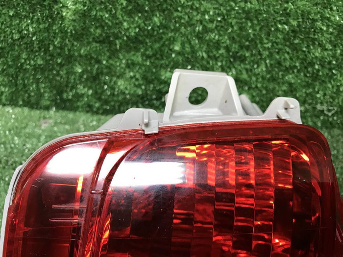 ПТФ левый Toyota Land Cruiser 200 (2015-2021)