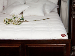 Наматрасник-перинка German Grass Down 180х200 Австрия общий вид