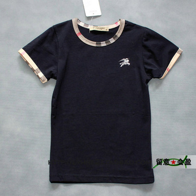 Футболка с клетчатой окантовкой и вышивкой логотипа