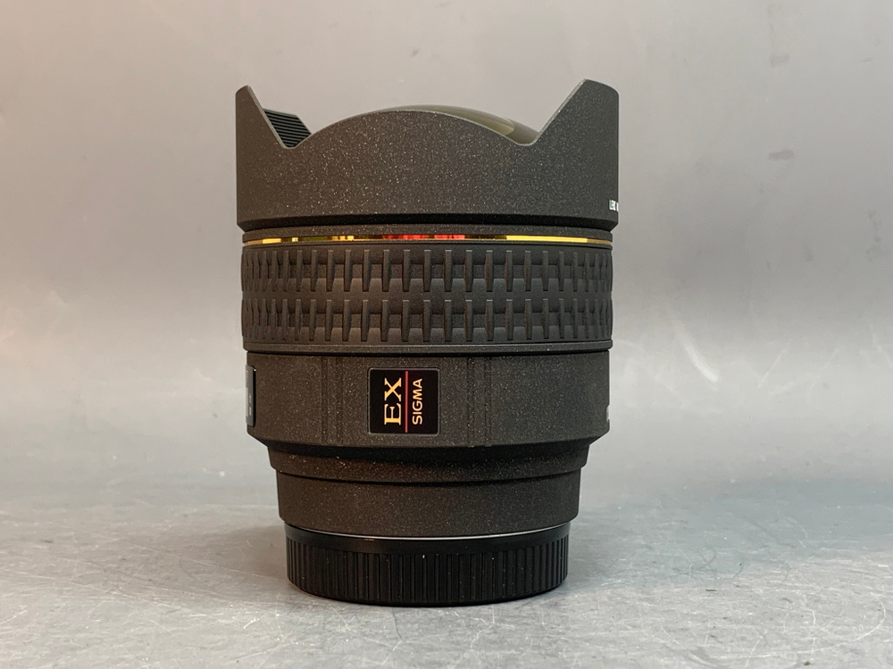 Sigma 14mm f/2.8 Minolta AF