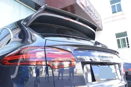 Карбоновый спортивный спойлер на крышку багажника для Porsche Cayenne 958 Turbo S Sport 4‑дверный 2015–2017