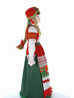 Кукла коллекционная Потешного промысла в традиционном девичьем праздничном костюме. Россия.