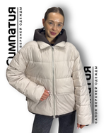 Комбинированная куртка сливочного цвета с кофейным капюшоном