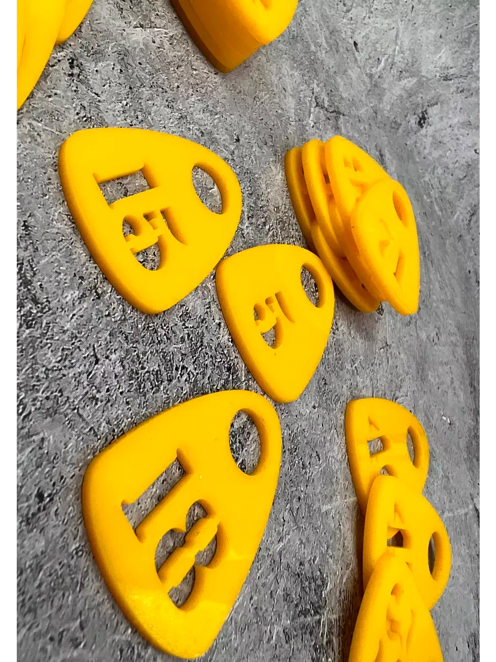 Номерки для гардероба прорезные