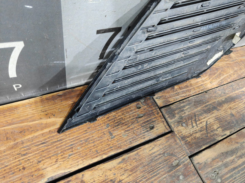 Решетка переднего бампера левая Chery Tiggo 7 Pro Max 24-нв Б/У Оригинал 602007307AA