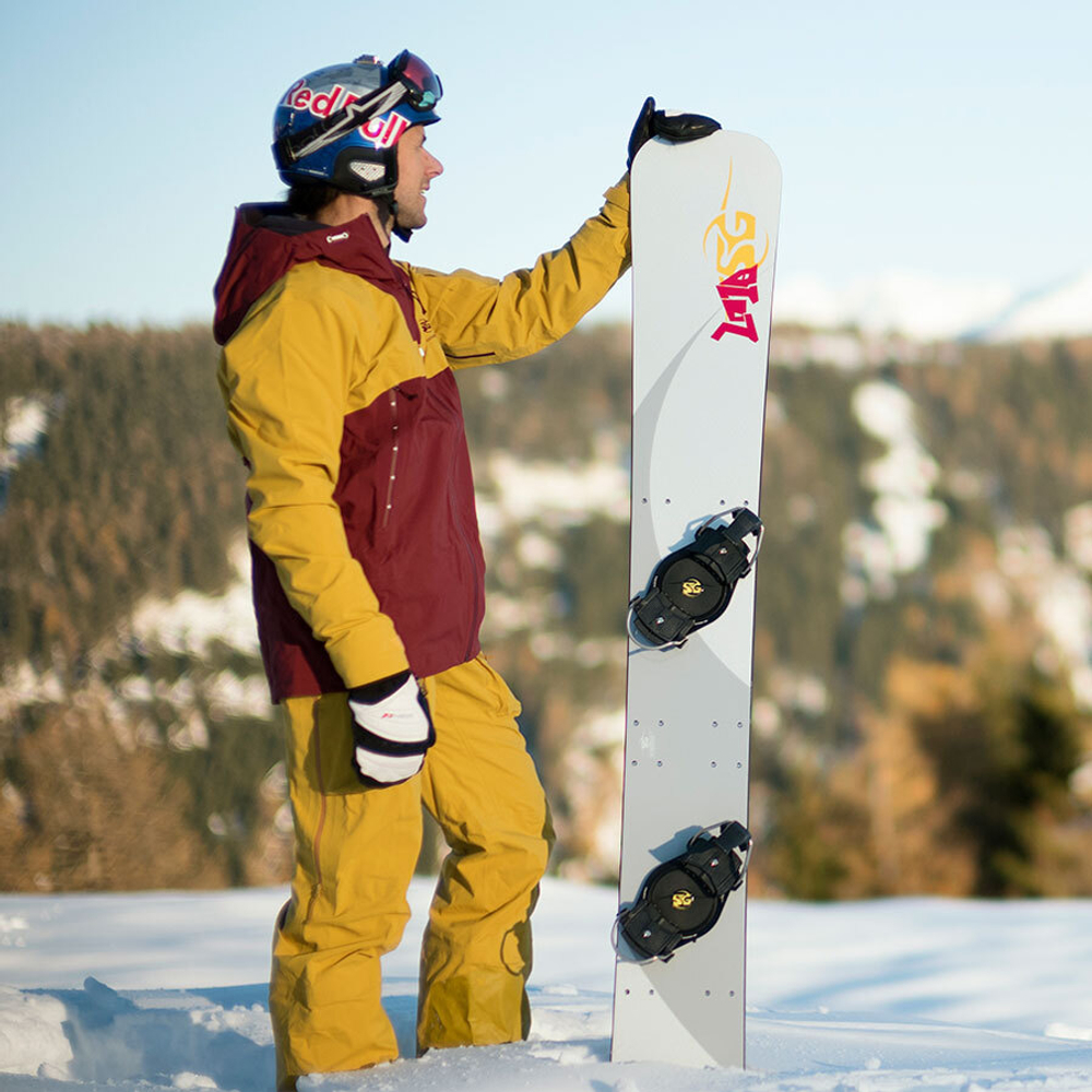 SG 3 LAYER SNOWBOARD JACKET 39 900 Hardsnowboard