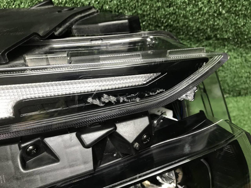 Битая Фара правая Hyundai Santa Fe 4 TM 20-23 LED