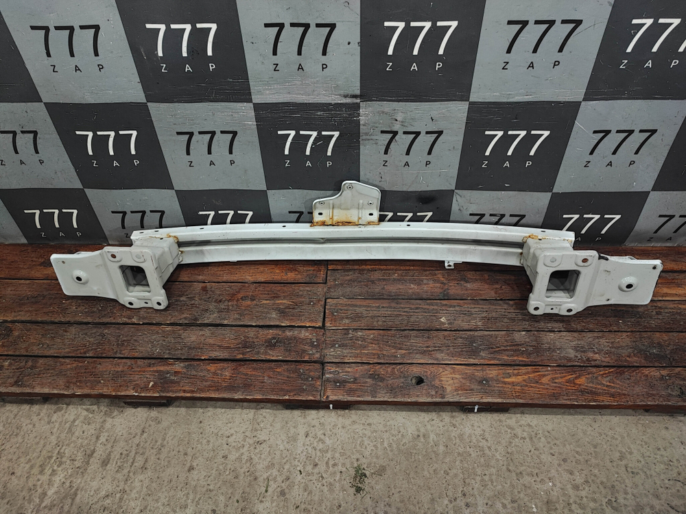 Усилитель переднего бампера Changan UNI-V 22-нв Б/У Оригинал C281F2707010101AB