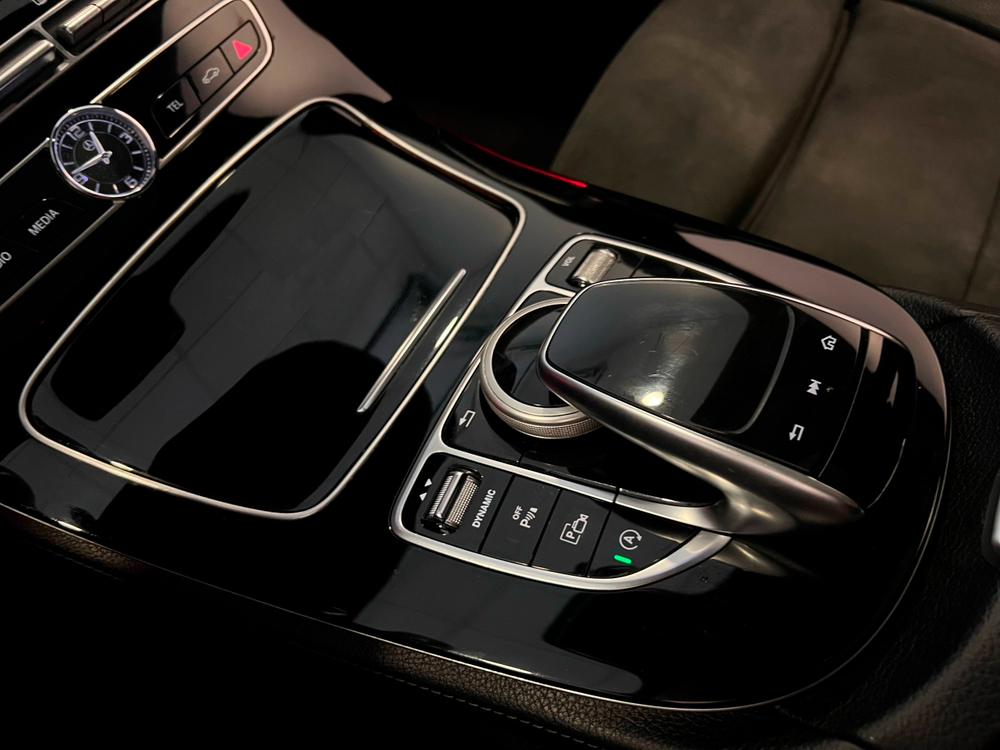 Mercedes-Benz E-Class, 2016 год