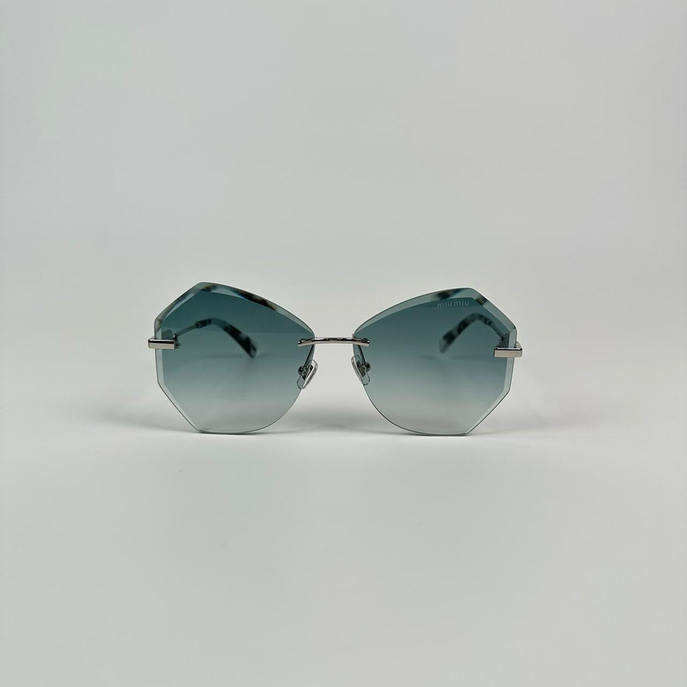 Солнцезащитные очки Miu Miu