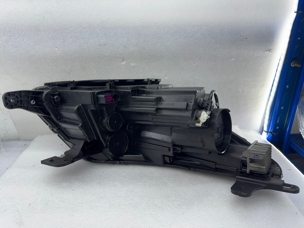 LED фара в сборе для Dongfeng Fengguang 580/Blue Electric E5 (, оригинал)