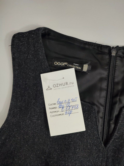 Платье Oggi лаконичное 42 размер