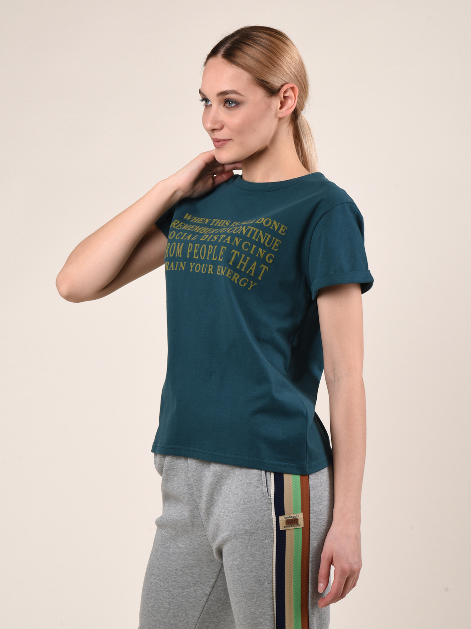 Футболка женская