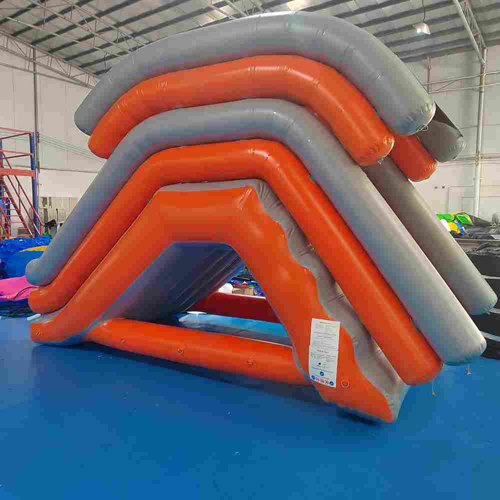 Надувная герметичная водная горка «АкваДрайв PRO» ПВХ: 0,9 мм 4*2*3,2 м