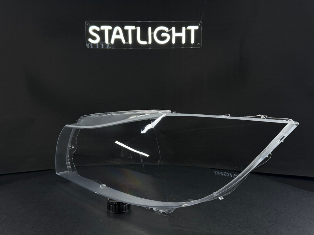Левое стекло фары BMW E90 2004-2010 Галоген