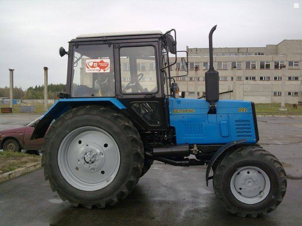Трактор МТЗ Беларус 892