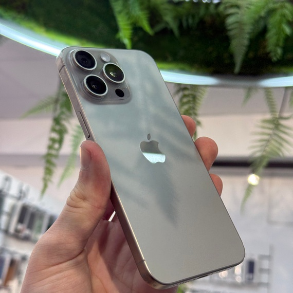 Apple iPhone 15 Pro Max 256 гб Натуральный титан