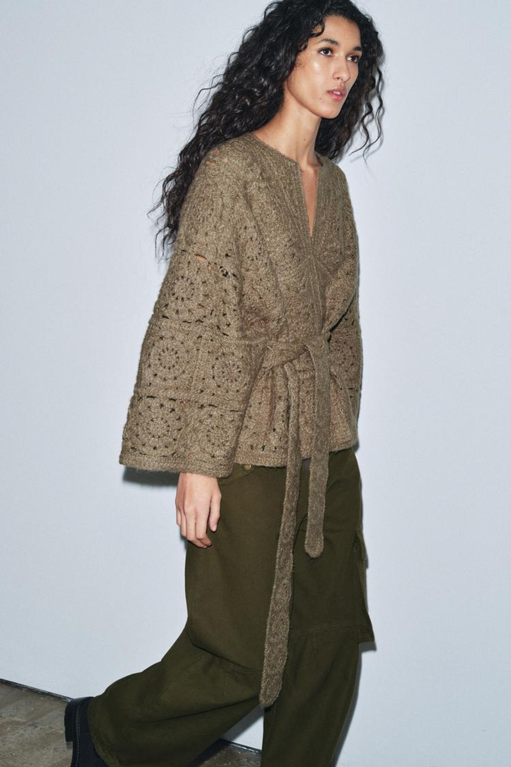 ZARA ВЯЗАНЫЙ КАРДИГАН С ПОЯСОМ, СВЕТЛЫЙ ХАКИ