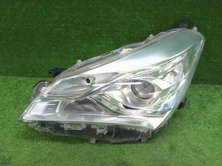фара левая Toyota Vitz NSP130 135