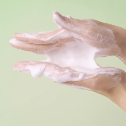 SKIN1004 Очищающая пенка для лица для сужения пор Madagascar Centella Poremizing Cleansing Foam,125 мл