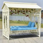 Качели-диван из трубчатого ротанга