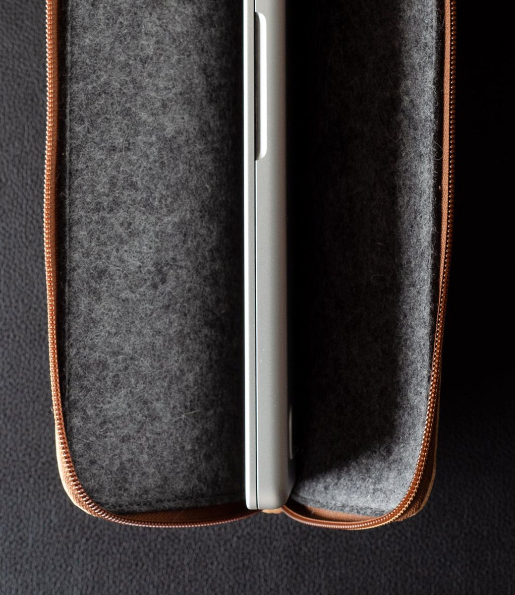 Hard Graft 50/50 Macbook Pro Sleeve — чехол для MacBook Pro 15"