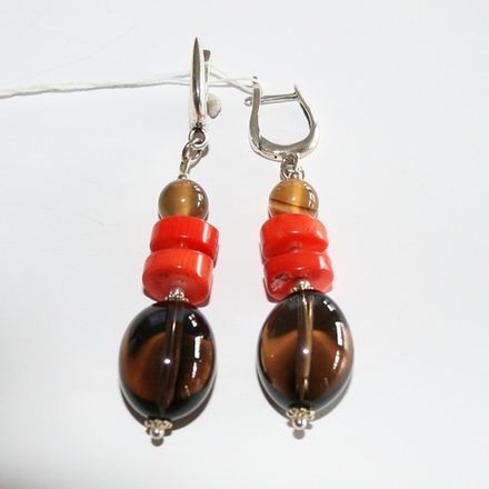 Серьги с раухтопазом и кораллом