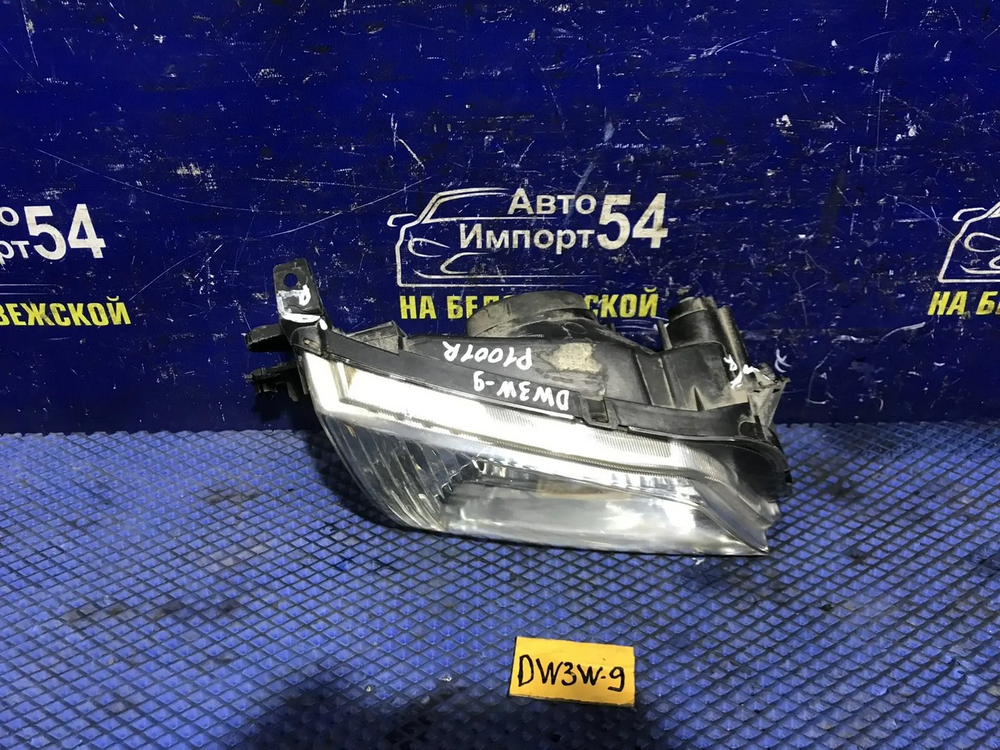 Фара передняя правая MAZDA DEMIO 2000