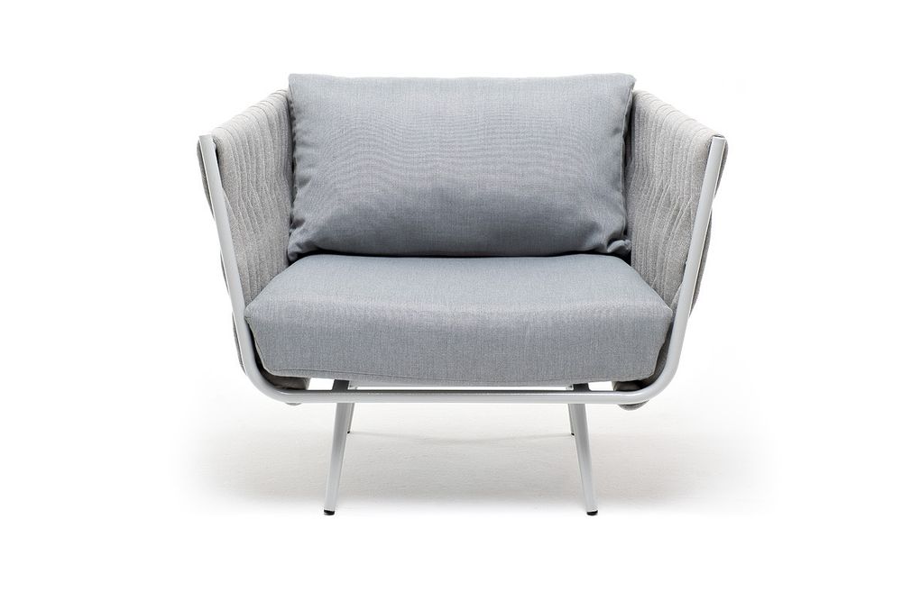 "Монако" кресло плетеное из роупа, каркас алюминий светло-серый (RAL7035) муар, роуп светло-серый 40 мм, ткань светло-серая