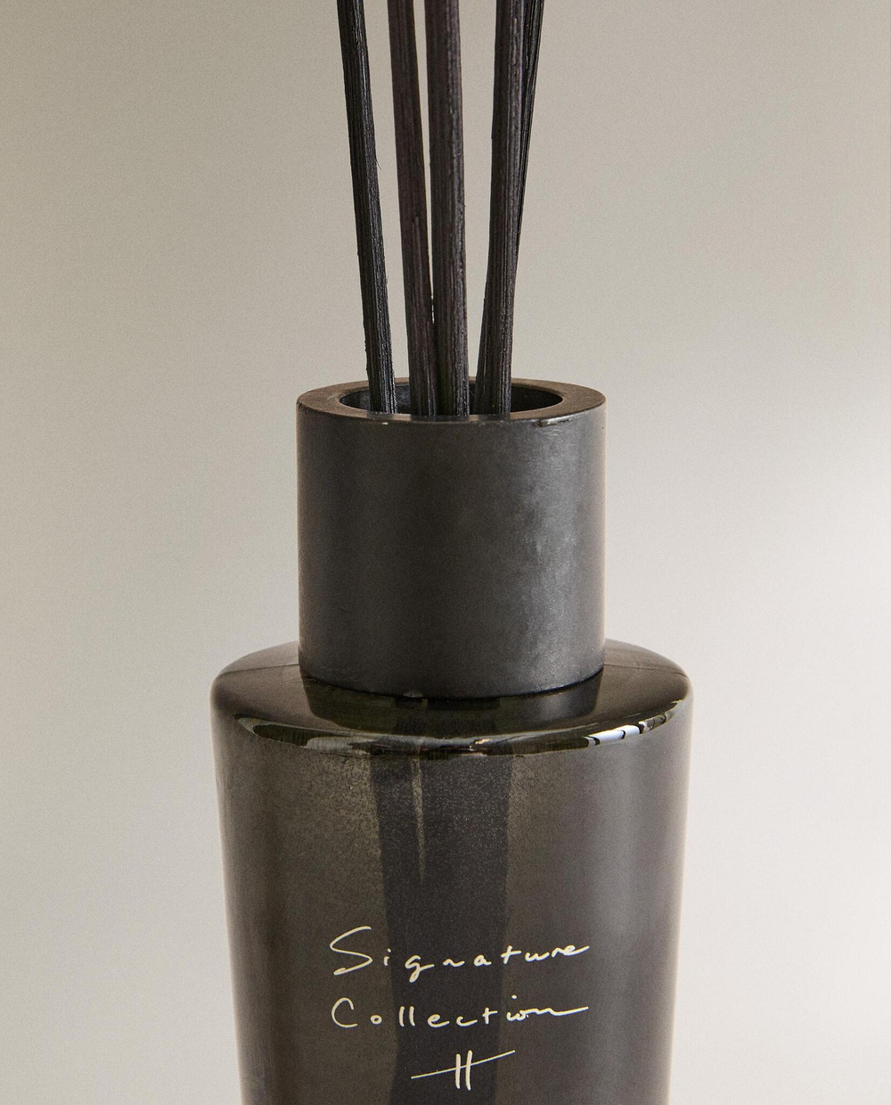 Zara Home SIGNATURE COLLECTION II REED DIFFUSERS — ароматический диффузор с тростниковыми палочками, Коллекция "Подпись" II, 100 мл