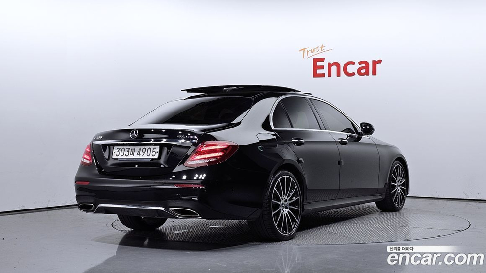 Mercedes-Benz E-Class W213 E350 4MATIC AMG Line (10.2019)