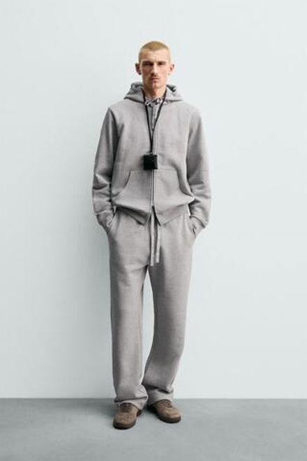 ZARA ДЖОГГЕРЫ REGULAR FIT ИЗ ПЛОТНОЙ ТКАНИ ORIGINS, СЕРЫЙ