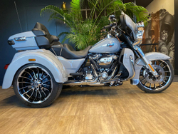 Tri Glide Ultra Harley-Davidson (Billiard Gray) 2025