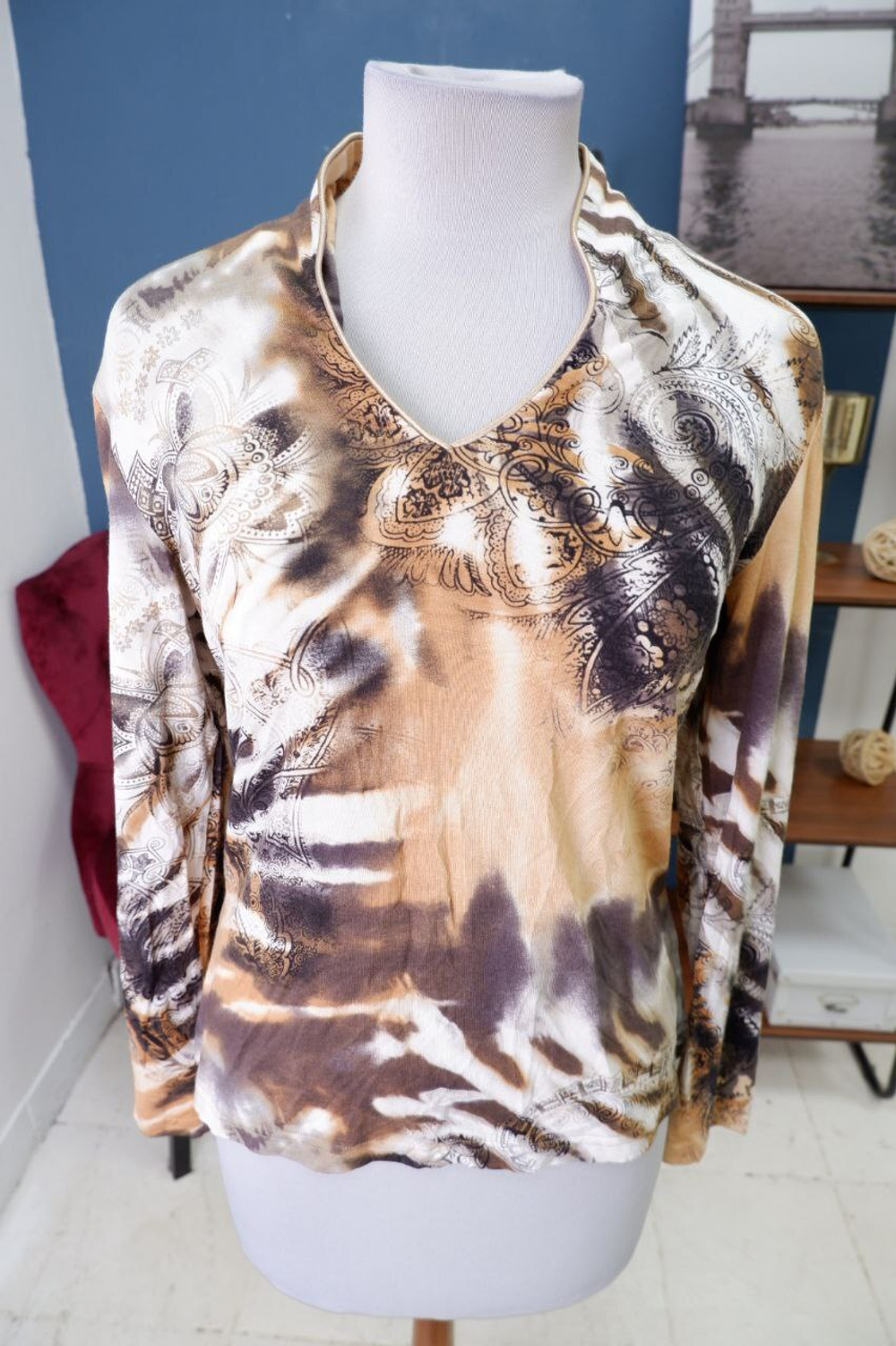 Кофта Alison стильная 44 размер